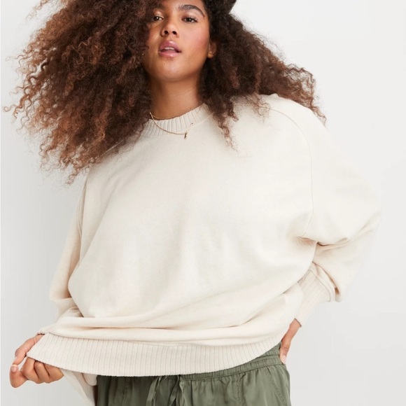 aerie Tops - Aerie Chilled Out Cream Crewneck Oversized Side Slit Sweatshirt Women’s Size XS
